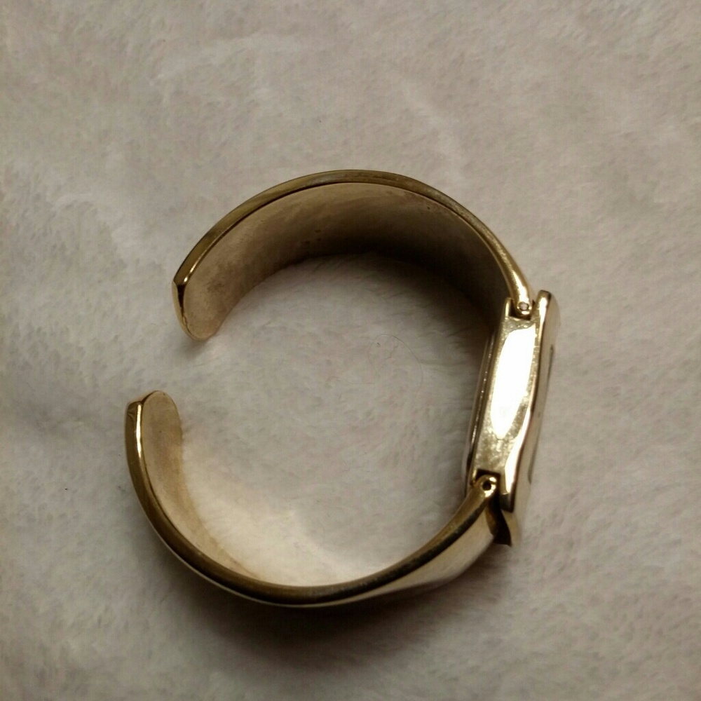 Watch - Picture 2 of 2